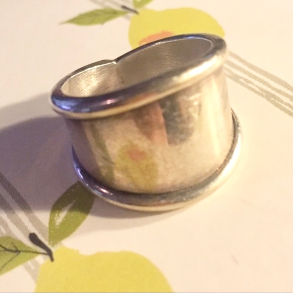 HP✨Sterling Silver Ring - Picture 2 of 3